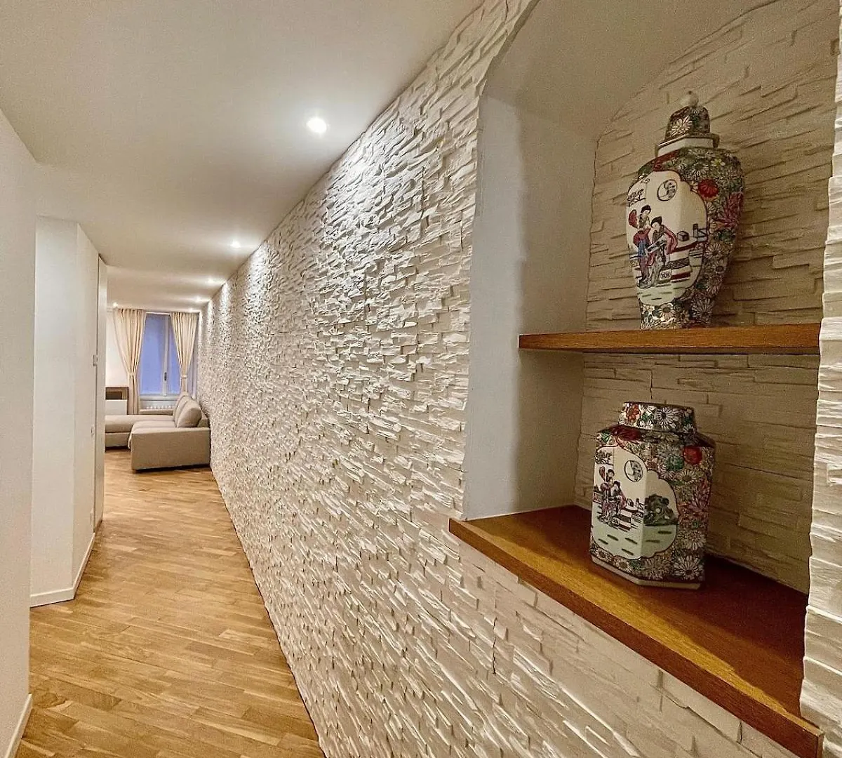 The Three Bs - Central House Bergamo 0*,