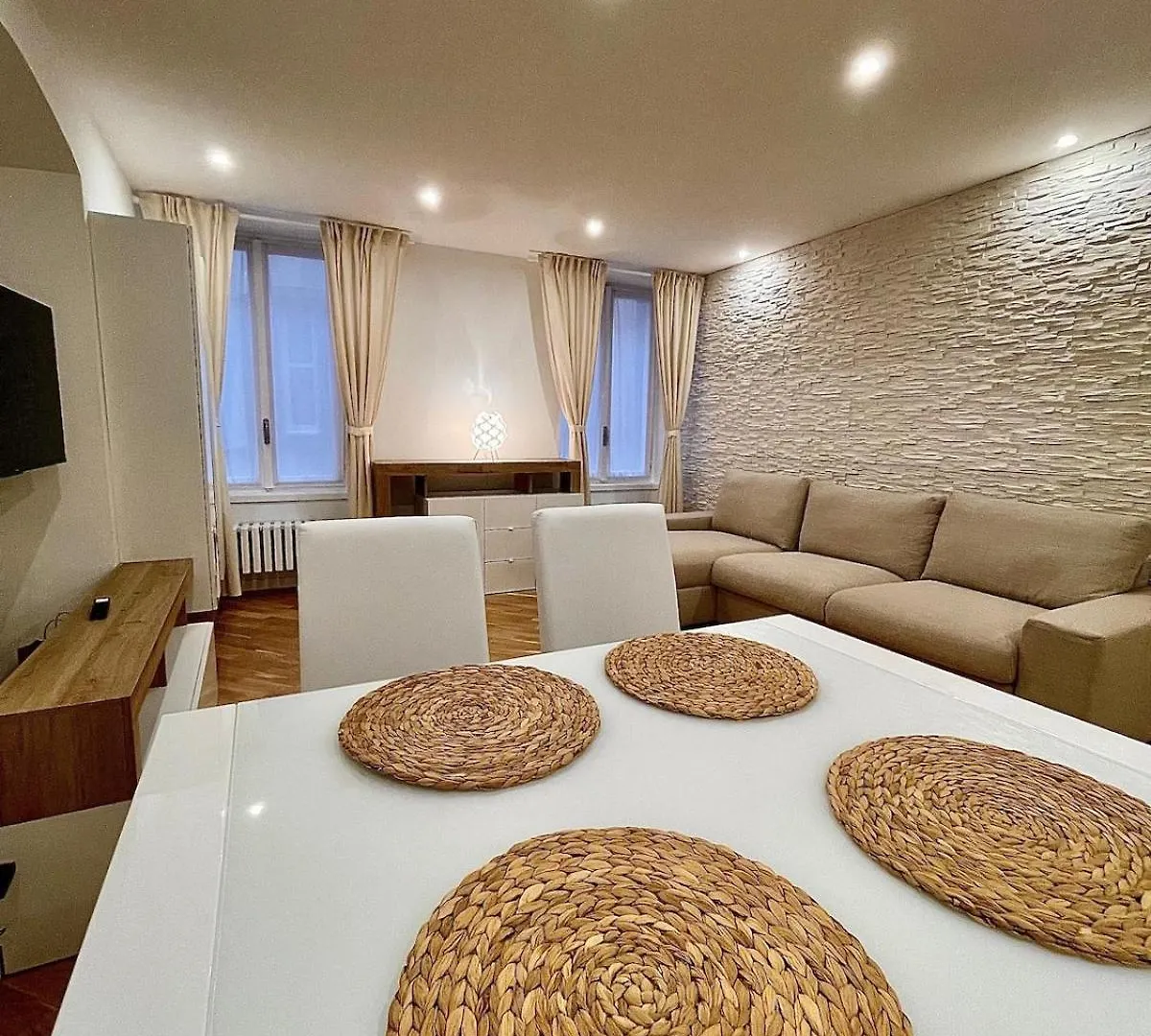 The Three Bs - Central House Bergamo