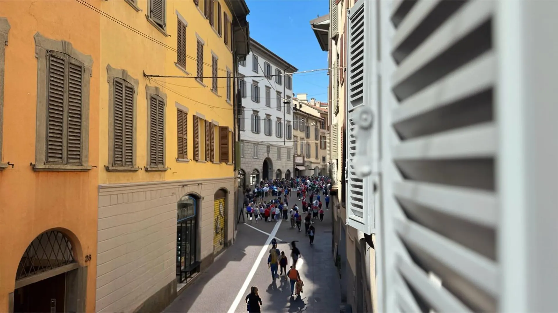 The Three Bs - Central House Bergamo Italy
