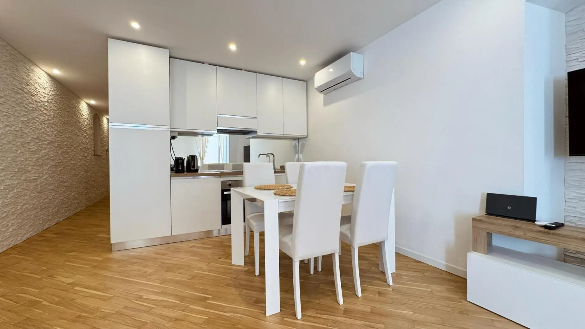 The Three Bs - Central House Bergamo Apartment