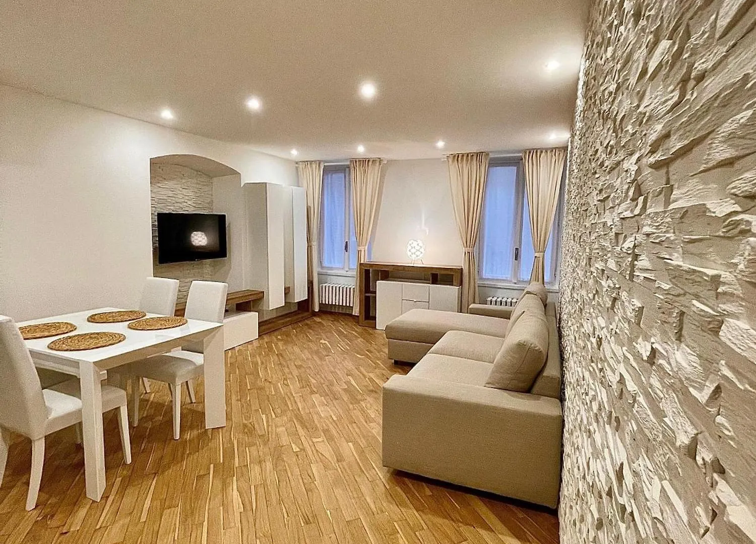 The Three Bs - Central House Bergamo Italy