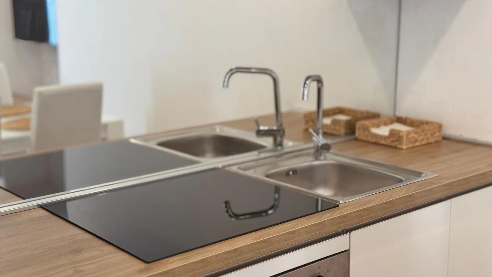The Three Bs - Central House Bergamo Apartment