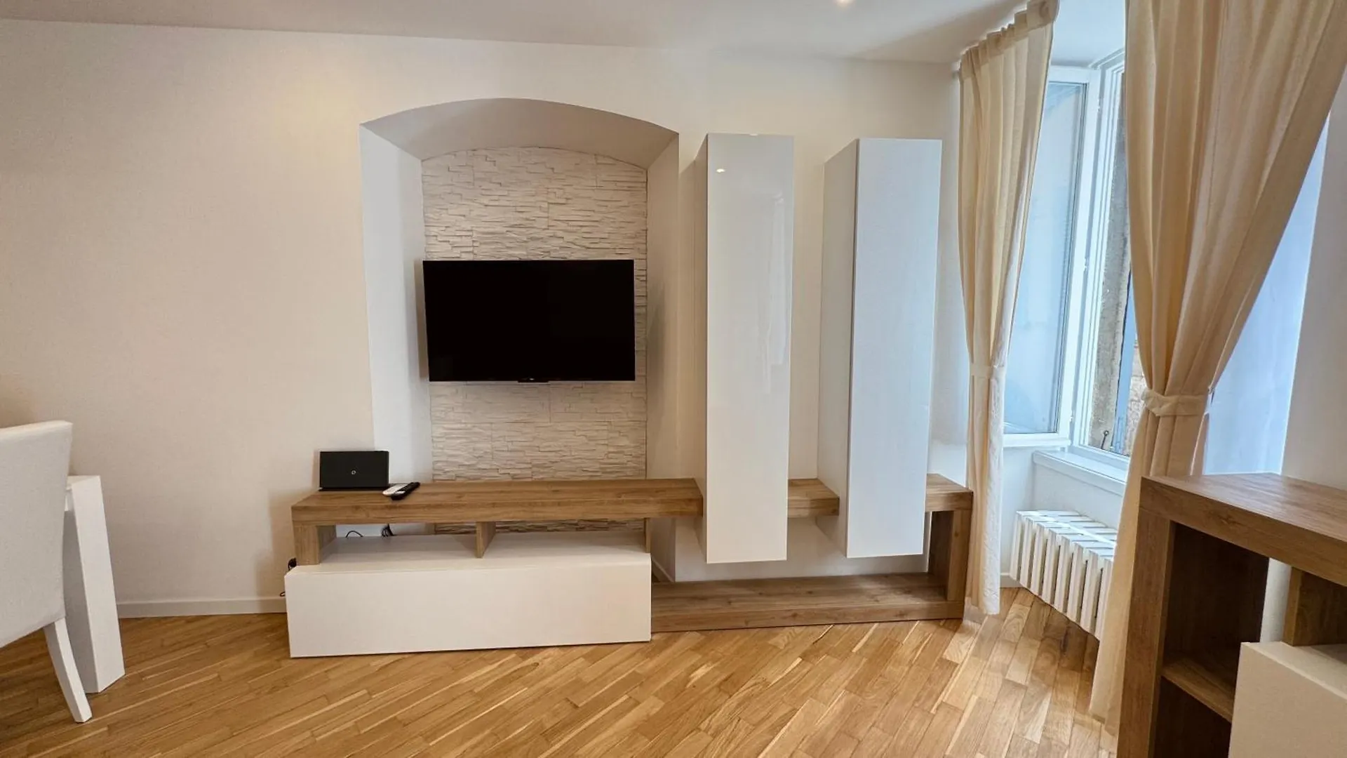 The Three Bs - Central House Bergamo